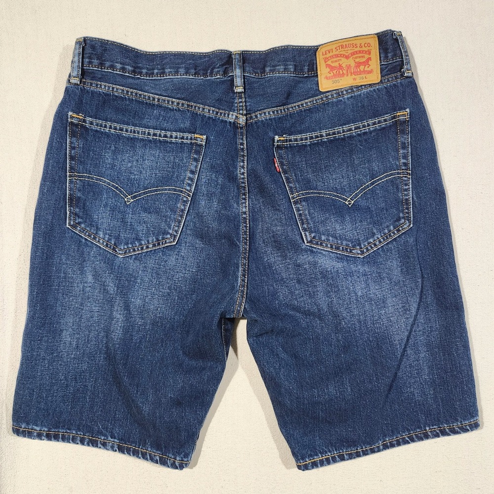Levis 505 Regular Fit Denim Shorts Mens 36 Blue Medium Wash Jean Shorts Jorts